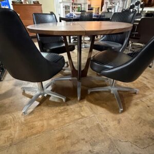 Star Trek Style Chrome Cast Table w/ 4 Vinyl Swivel Chairs