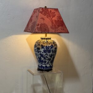 Asian Porcelain Table Lamp